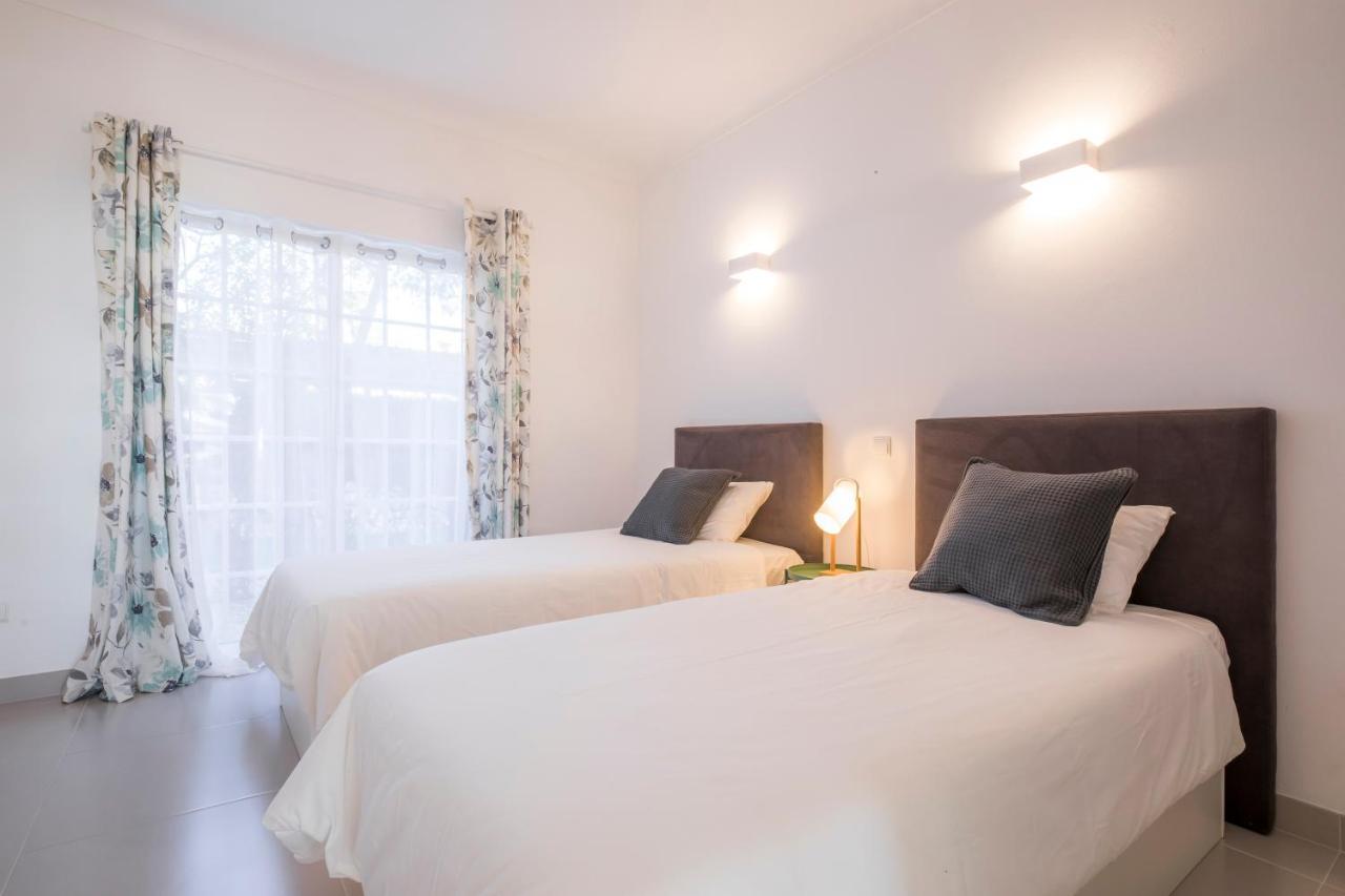 Beautiful Seaview 2 Bedroom Apartment Senhora da Luz 외부 사진